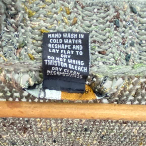 BCBGMaxAzria Boho Scalloped Edge Button Front Knit Cardigan Wood FlowerButton S - Picture 12 of 16